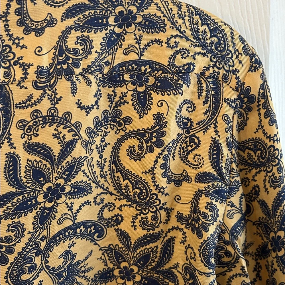 Sandro Paris pure silk blouse.  Size xs/s - Picture 6 of 8